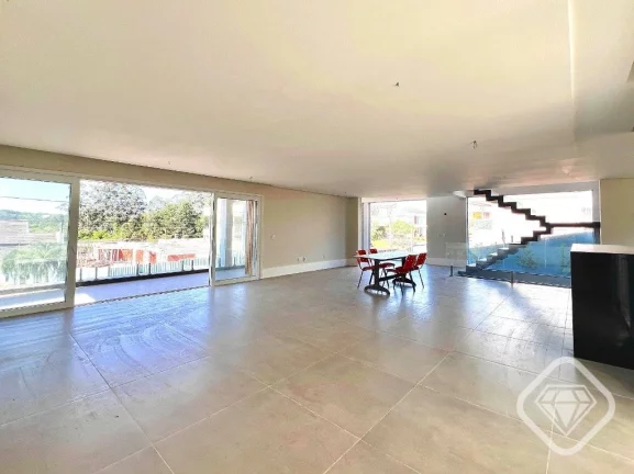Imagem Arquitetura Contemporânea e Sofisticação no Alphaville Porto Alegre

A Brilhante Imóveis vende e...