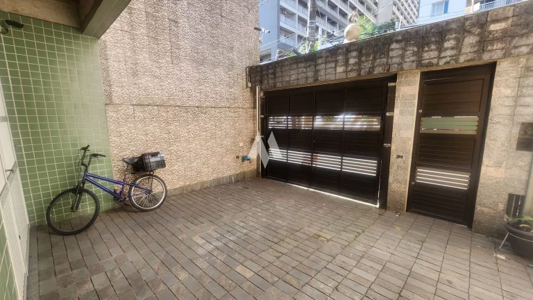 Imagem Casa em Encruzilhada, 3 dormitórios, 2 suítes, 5 vags, Santos/SP