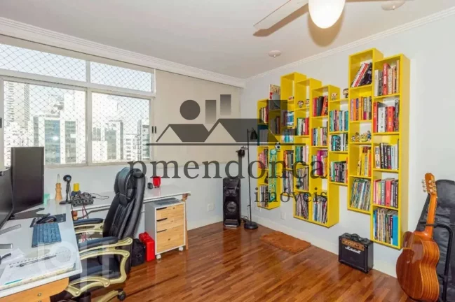 Imagem Apartamento a venda em Pinheiros com 83m², 3 quartos (1suíte) e 1 vaga.