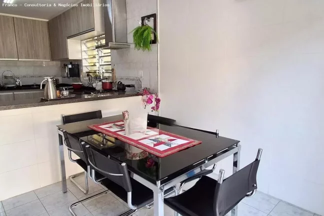 Imagem Sobrado para Venda em São Bernardo do Campo, Rudge Ramos, 5 dormitórios, 1 suíte, 4 banheiros, 5 vagas