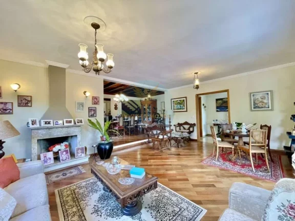 Imagem Casa em Condomínio a Venda no bairro Granja Viana - Carapicuíba, SP