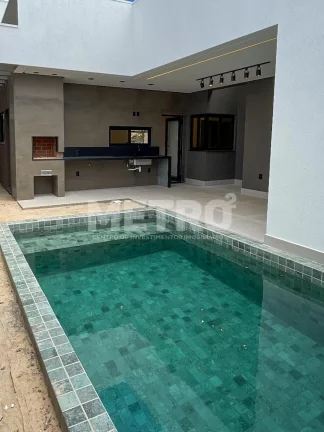 Imagem Casa à venda no Buona Vita com 3 suítes, piscina, PETROLINA - PE