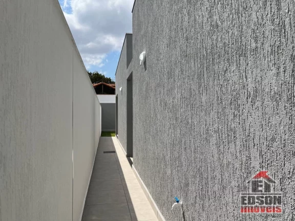 Imagem Linda Casa, 2 Quartos, sendo 1 Suíte, Área Gourmet