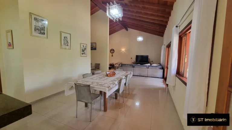 Imagem Sítio de Alto Padrão à venda em Atibaia/SP - 40.000m² por R$2.600.000!
