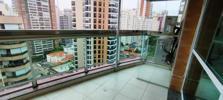 Imagem Apartamento 157 M², 3Q, 3 Suítes, Sala 3 ambientes, 5 Banheiros, 4 Vagas demarcadas, Depósito, Varanda Gourmet, Sauna, Piscina Adulto e infantil.