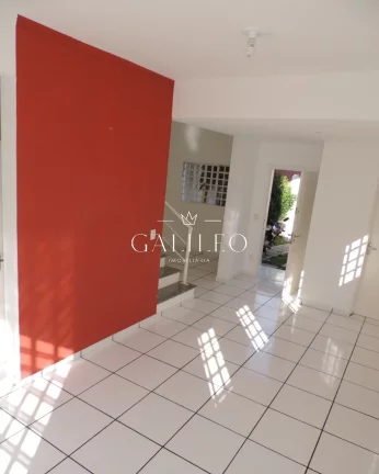 Imagem vende-se casa no Jardim Marambaia Casa 150m2 - 3 Dorm 1 Suíte c/ Sacada 2 Banheiros Cozinha Sala