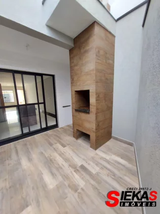 Imagem Imperdível! Casa à venda em São Paulo-SP, Vila São Geraldo: 3 quartos, 1 suíte, 2 salas, 3 banheiros, 2 vagas de garagem, 130m².