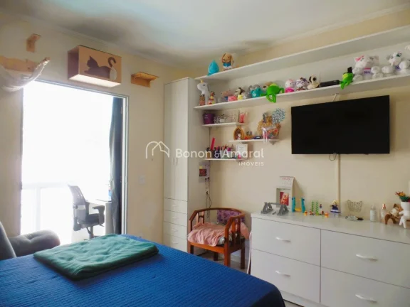 Imagem Ótima localização no bairro!
Casa muito agradável, com 3 quartos, sendo 1 suíte, com closet.
Sa...