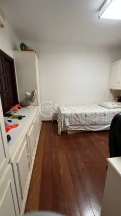 Imagem Imperdível oportunidade! Casa à venda em Campo Grande-MS, Chácara Cachoeira: 4 quartos, 1 suíte, 5 salas, 2 banheiros, 10 vagas de garagem, 340m².