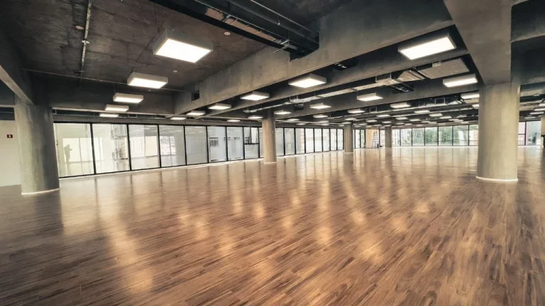 Imagem Alugar escritório corporativo em Pinheiros São Paulo-SP, aluga-se escritórios em Edifício Corporativo Sp