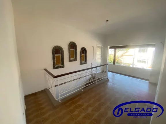 Imagem DELGADO aluga CASA PARA FINS COMERCIAIS no CENTRO de Itaboraí-RJ., 5 quartos, 2 salas, 4 banheiros, 4 vagas de garagem, 280m².