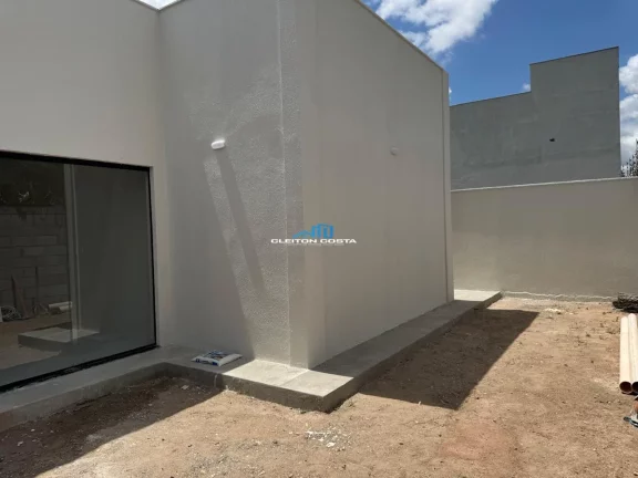 Imagem Casa para Venda em Feira de Santana, Nova Esperança, 3 dormitórios, 1 suíte, 1 banheiro, 2 vagas