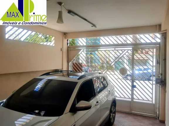 Imagem Casa à venda no Tatuapé, São Paulo. 300m², 3 dormitórios, 2 suítes, garagem para 2 carros. Próximo ao metrô Carrao. Agende sua visita!