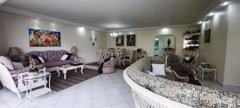 Imagem APARTAMENTO SUPER AMPLO CLEAN, MOBILIADO, COM VISTA PARA O MAR