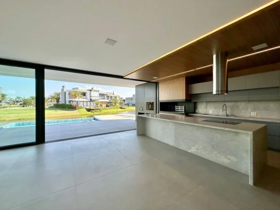 Imagem Casa em Condominio 6 Dormitórios - Bairro Nova Xangri-Lá