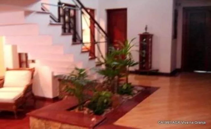 Imagem Casa com 3 dormitórios à venda, 575 m² por R$ 2.250.000,00 - Granja Viana - Jandira/SP