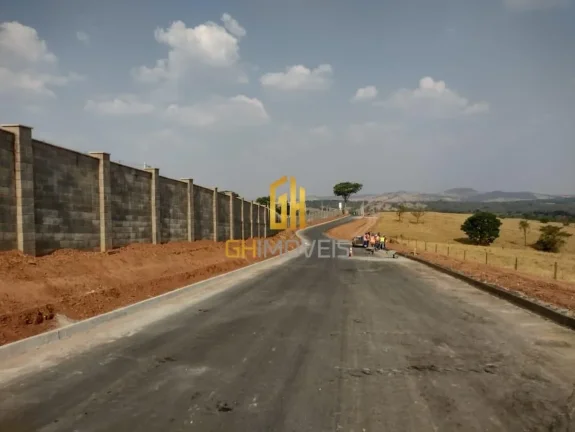 Imagem TE0097

Lote a venda em CondomÃ­nio Villa Toscana - Senador Canedo GO

- Com 1001,67mÂ²;
- LocalizaÃ...