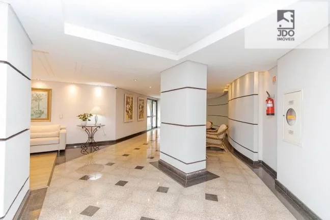 Imagem Apartamento a Venda no bairro Centro - Curitiba, PR