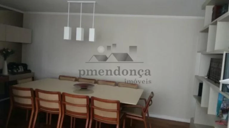 Imagem Apartamento amplo com living para dois ambientes, 03 dormitórios sendo 01 suíte, cozinha e área d...