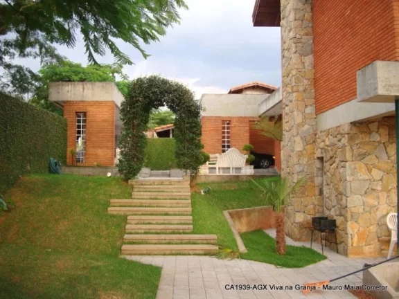 Imagem Casa com 3 dormitórios à venda, 310 m² por R$ 1.500.000,00 - Granja Viana - Carapicuíba/SP