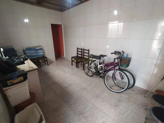 Imagem Casa Térrea, com 2 dorms e Edícula à venda em Peruíbe/SP
