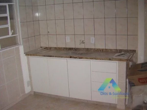 Imagem Sobrado todo reformado, 2 dormitórios, sala 2 ambientes, 3 vagas, com excelente localização e valor !