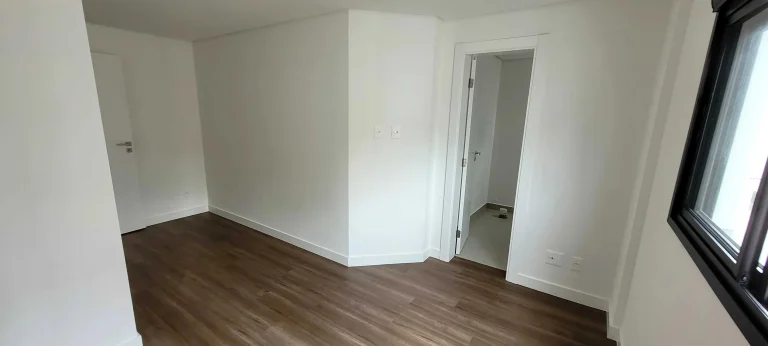 Imagem Apartamento com 3 suítes e 2 vagas de garagem - Centro - Balneário Camboriú