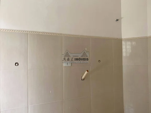 Imagem Casa à venda em Campos do Jordão - Casa nova com 03 suítes