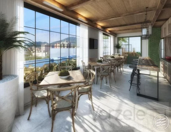 Imagem Apartamento 4 ou + dormitórios para Venda em Balneário Camboriú / SC no bairro Centro