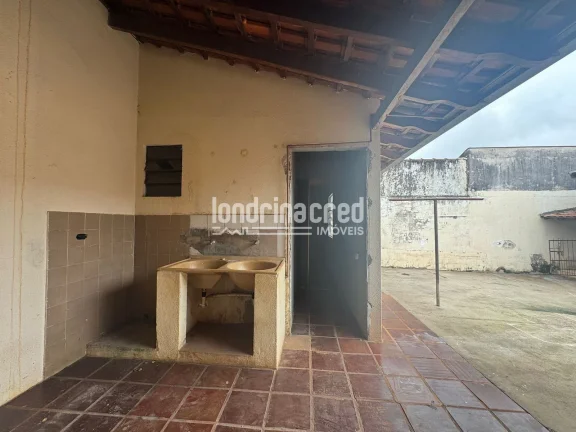 Imagem Casa à venda no Conjunto Residencial Antares, com 300m² de terreno, 89,30m² de área construída, 3 dormitórios, suíte, quintal grande e vaga para 3 carros!