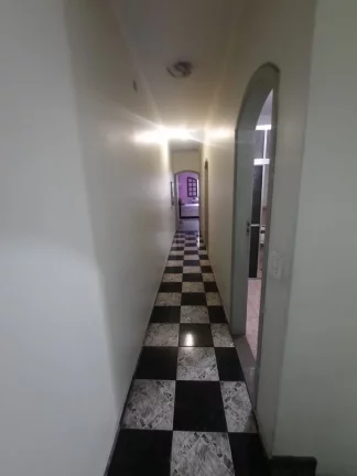 Imagem Sobrado à venda em Santo André-SP, bairro Jardim Las Vegas, 3 quartos, 1 suíte, 3 banheiros, 2 vagas de garagem, 185m².