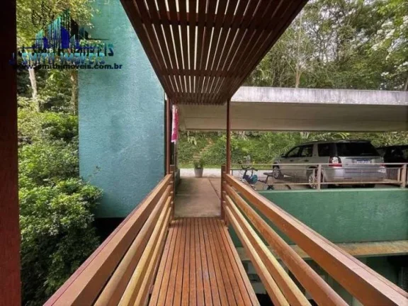 Imagem Cond. dos Arquitetos na Granja Viana - Contemporânea e despojada! Única!