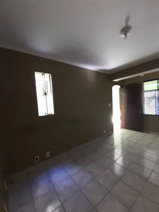 Imagem Casa para venda com 2 Dormitórios, 2 Banheiros e 2 Vagas de Garagem!