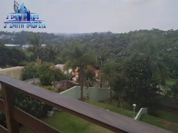 Imagem CASA COM SALA E VISTA PANORÂMICA, EM CONDOMÍNIO FECHADO - km 24