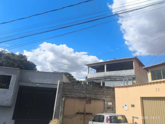 Imagem Casa com 3 Quartos à Venda, 300 m² em Residencial Lajinha (parque Durval De Barros) - Ibirité