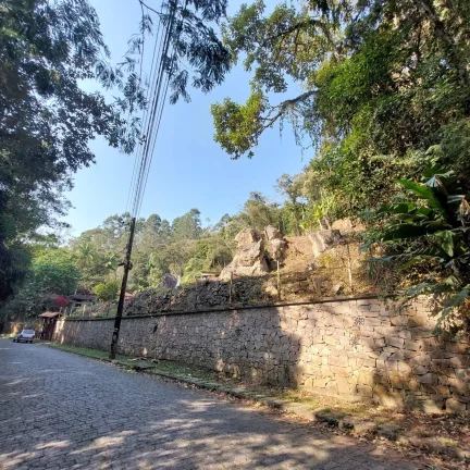 Imagem TERRENO EM BAIRRO NOBRE DE NOVA FRIBURGO.