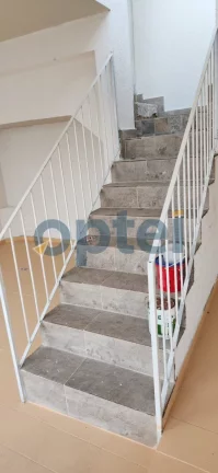 Imagem CASA TERREA COM 148,48 M², 3 DORMITÓRIOS,SALA DOIS AMBIENTE, 2 BANHEIROS,1 EDICULA COM 1 SUITE.