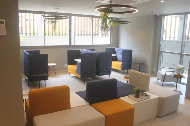 Imagem Studio 35M², 1 Suíte, 1 Banheiro, Academia, Salão de Festas, Salão de Jogos, Playground, Lavanderia Administrada pela OMO, SPA, Próximo ao Metrô.