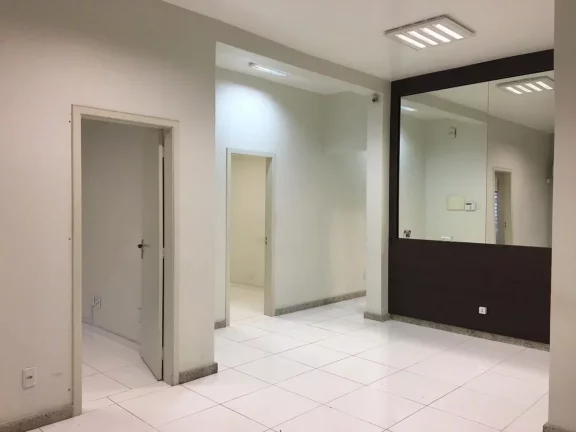 Imagem Casa Residencial/ Comercial de 2 pavimentos e edícula em São Leopoldo próximo ao Shopping