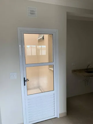 Imagem Sala para Alugar com 43m² no Parque Novo Oratório