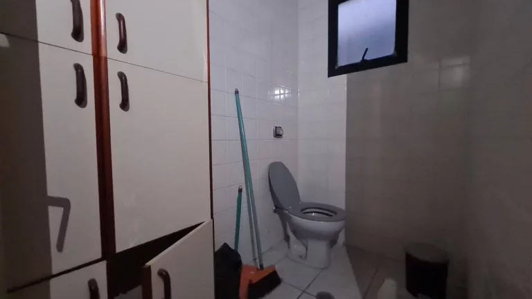 Imagem Oportunidade ## Sala comercial ao lado da bolsa do café ,venda e locação!!