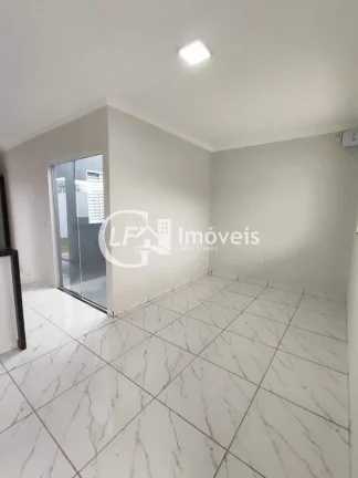 Imagem Casa à venda em Campo Grande-MS, no bairro Jardim Noroeste. Com 2 quartos, 1 suíte, sala, 2 vagas de garagem e 66,00 m² de área. Aproveite!
