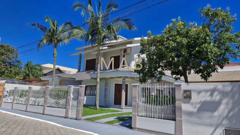 Imagem Imperdível: Casa à venda em Florianópolis-SC, Ingleses! 4 quartos, 1 suíte, 2 salas, 3 banheiros, 3 vagas, 240m².