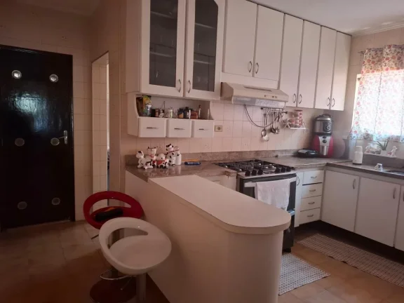 Imagem Casa para Venda em Santo André, Campestre, 5 dormitórios, 2 suítes, 3 banheiros, 4 vagas