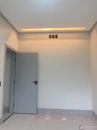 Imagem Casa Moderna à Venda com 3 Quartos (1 Suíte) e Área Gourmet – 300m² no Bairro Tranquilo de Patos de Minas/MG