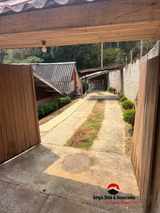 Imagem Casa a Venda no Bairro Floresta Negra em Campos do Jordão - SP.