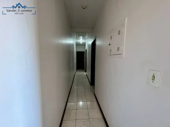 Imagem Imperdível: Casa única com 3 quartos, 1 banheiro e 3 vagas de garagem no Beverly Falls Park Foz do Iguaçu-PR
