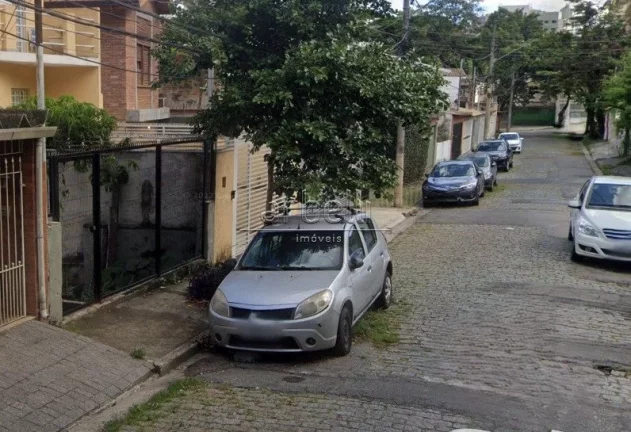 Imagem Casa com 171M², 2 quartos sendo 1 suíte, 3 banheiros, sala, quintal e 4 vagas de garagem. Casa ter...
