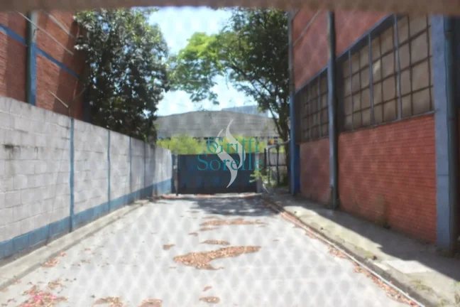 Imagem Galpão/Prédio Comercial para alugar em Osasco - São Paulo/SP.