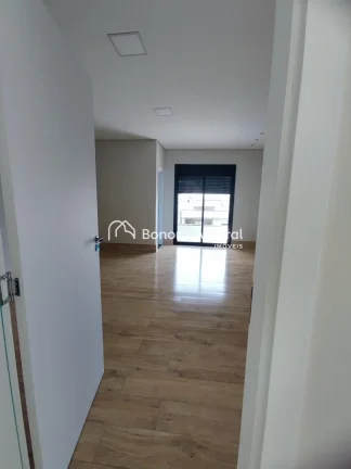 Imagem Sobrado em condomínio com 185m² de construção em terreno de 200m².
Acabamento de alto padrão, ...